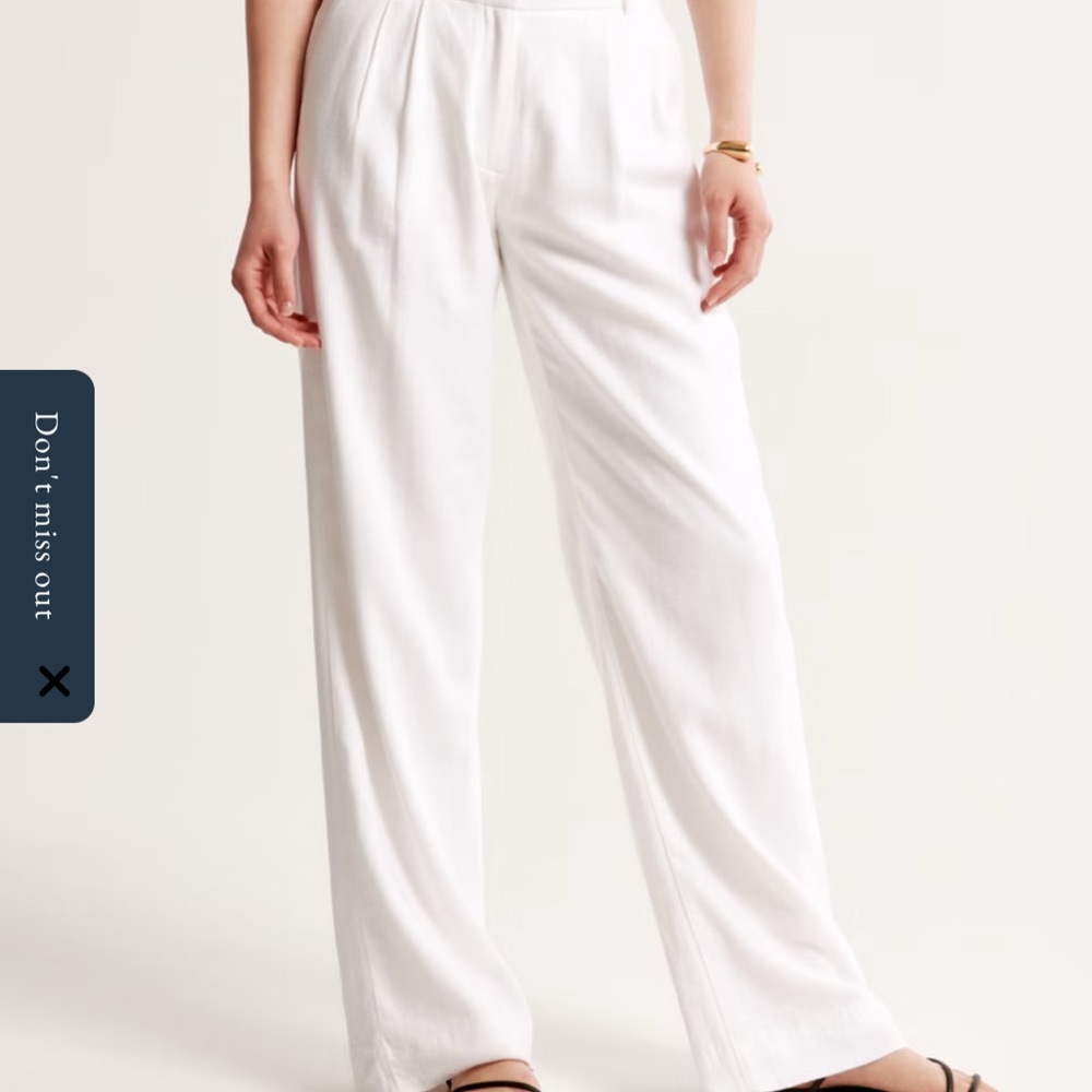 A&F Sloane Low Rise Tailored Linen-Blend Pant